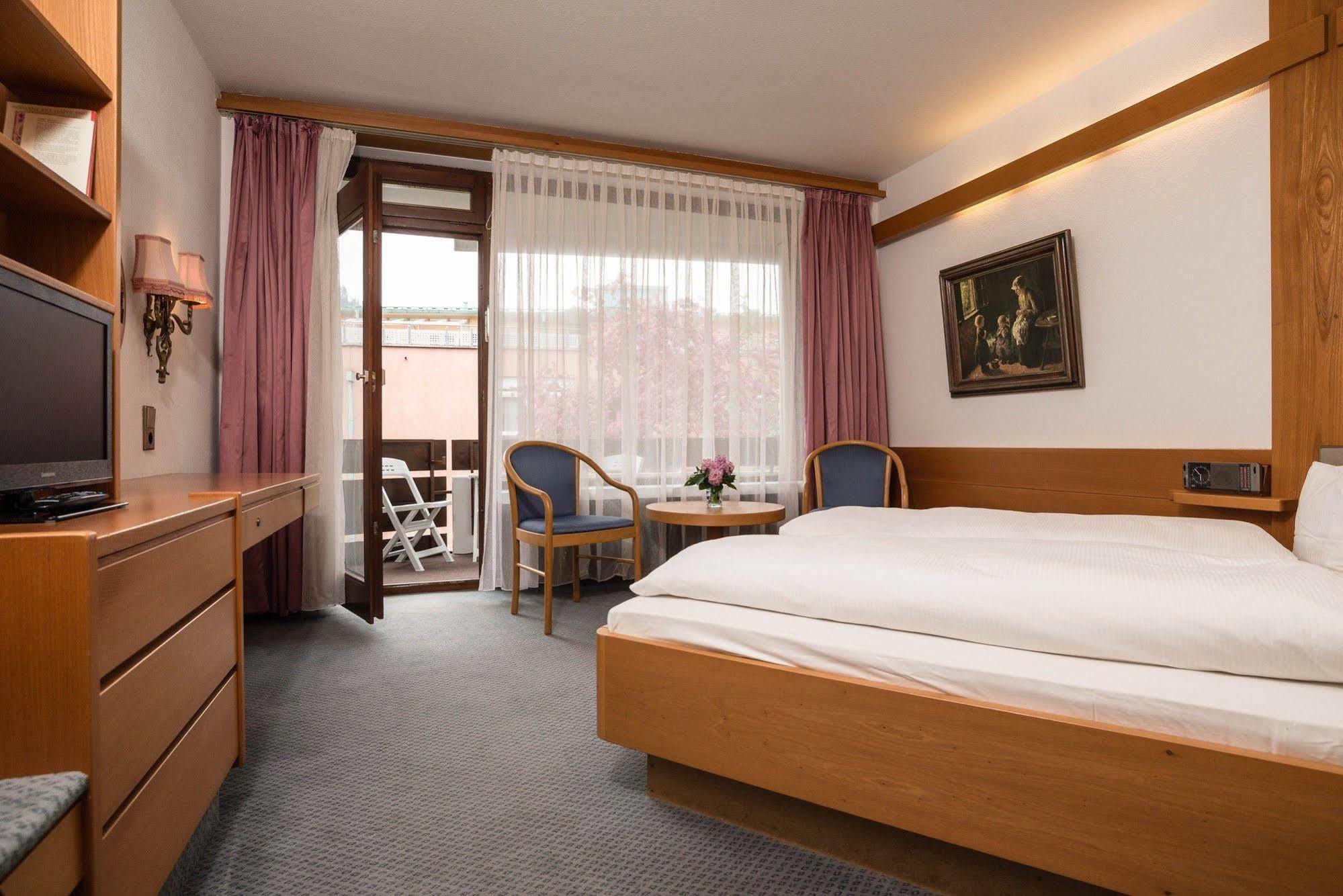 Kronen Hotel Bad Liebenzell Eksteriør billede