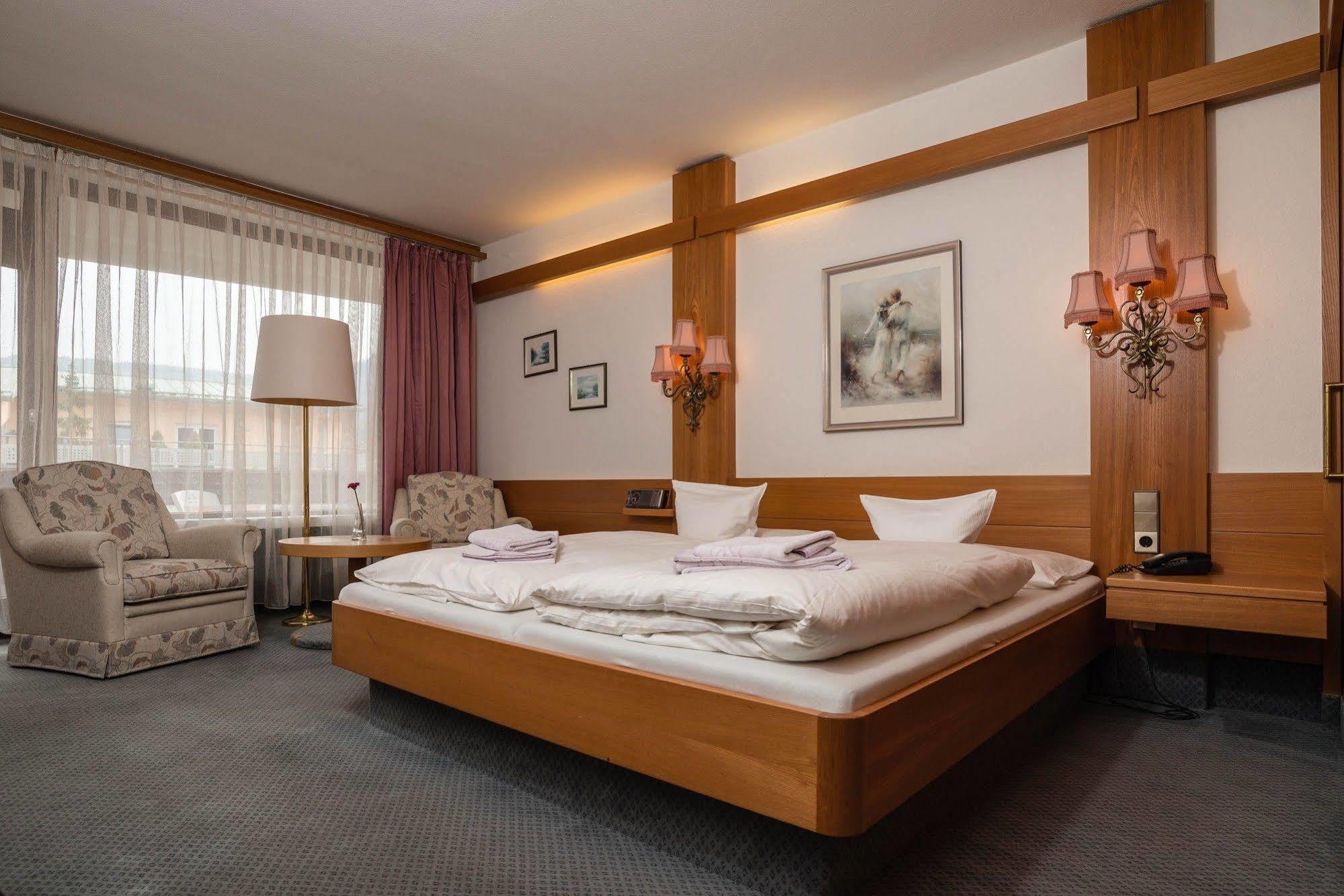 Kronen Hotel Bad Liebenzell Eksteriør billede